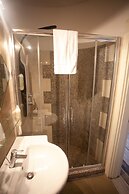OldWell Hotel