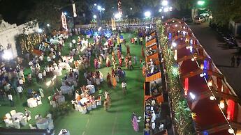 The Viceroy Comforts