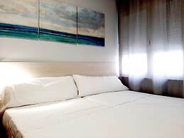 Hostal Lucía by gaiarooms