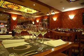 Hotel Leo Station et Annexes