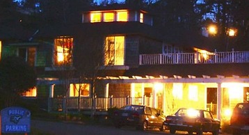 Salmonberry Inn & Beach House