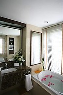 Thomson Residence Hotel