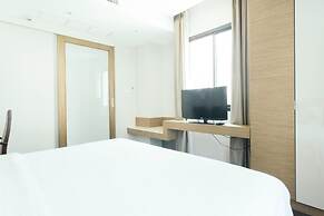 Thomson Residence Hotel