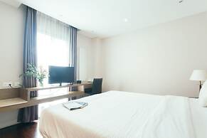 Thomson Residence Hotel