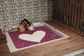 Berry Amour Romantic Villas