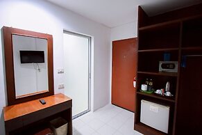 18 Coins Budget Hotel