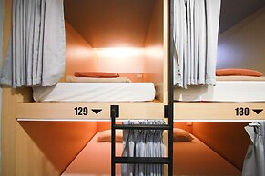 18 Coins Budget Hotel