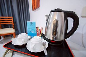 18 Coins Budget Hotel