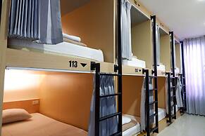 18 Coins Budget Hotel