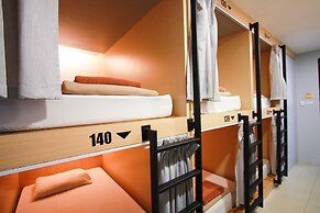 18 Coins Budget Hotel