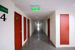 18 Coins Budget Hotel