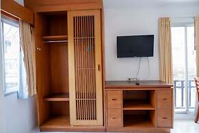 18 Coins Budget Hotel