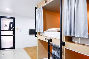 18 Coins Budget Hotel