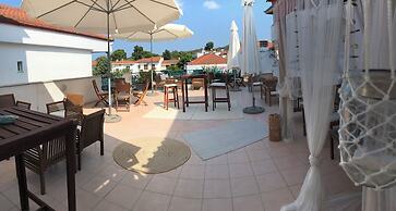 Victor-Eleni Hotel