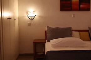 Victor-Eleni Hotel