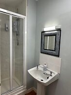 Anchor Hotel