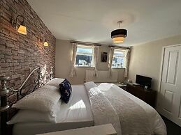 Anchor Hotel