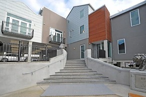 King and Queen Hotel Suites