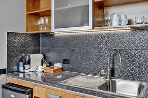 King and Queen Hotel Suites