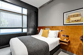 King and Queen Hotel Suites