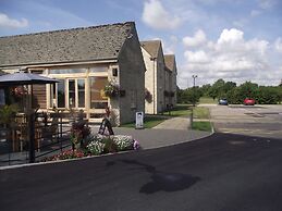 Sturdy's Castle Country Inn