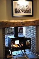 Sturdy's Castle Country Inn