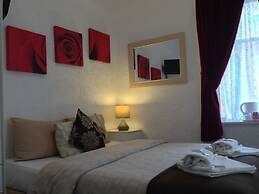 Wilsons Hotel - Blackpool Tower View