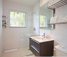 1818 Meridian House Apartments and Suites by Eskape Collection