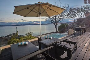 Two Seasons Coron Island Resort