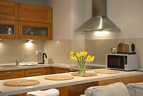 Angel Plaza Apartments