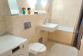 Angel Plaza Apartments