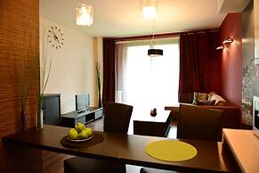 Angel Plaza Apartments