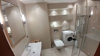 Angel Plaza Apartments