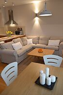 Angel Plaza Apartments