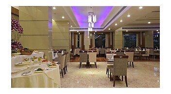 Regenta Central Jal Mahal, Jaipur