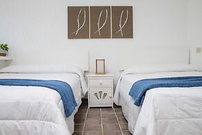 Las Gaviotas Hotel & Suites