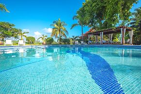 Las Gaviotas Hotel & Suites