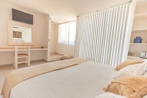 Las Gaviotas Hotel & Suites