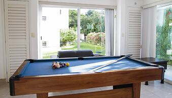 Las Gaviotas Hotel & Suites