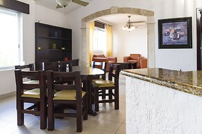 Las Gaviotas Hotel & Suites