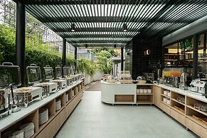 Hotel Amber Sukhumvit 85