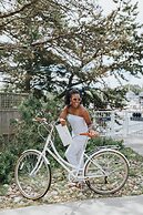 The Boathouse Waterfront Hotel & Marina