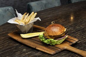 Embassy Suites Springfield