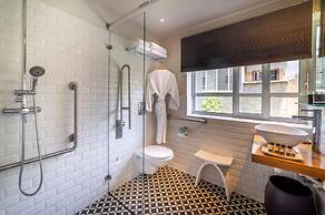 Jacob Shenkin Hotel
