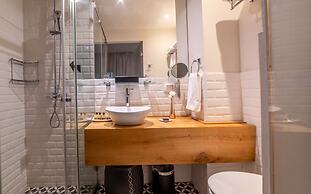 Jacob Shenkin Hotel
