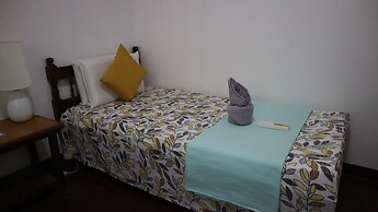 Lolo Oyong Pension House