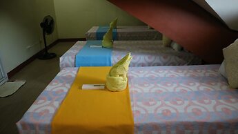 Lolo Oyong Pension House