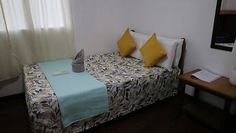 Lolo Oyong Pension House