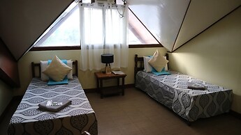 Lolo Oyong Pension House