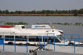 Riverside Serviced Apartments